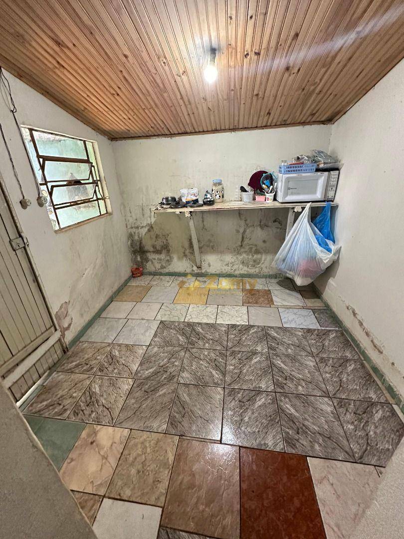 Casa à venda com 3 quartos, 325M2 - Foto 6