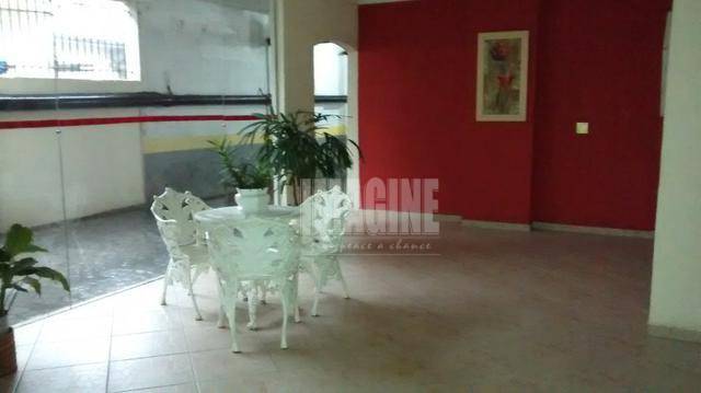 Apartamento à venda com 2 quartos, 67m² - Foto 14