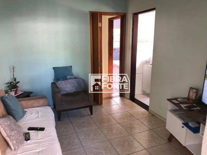 Casa à venda com 2 quartos, 100m² - Foto 4