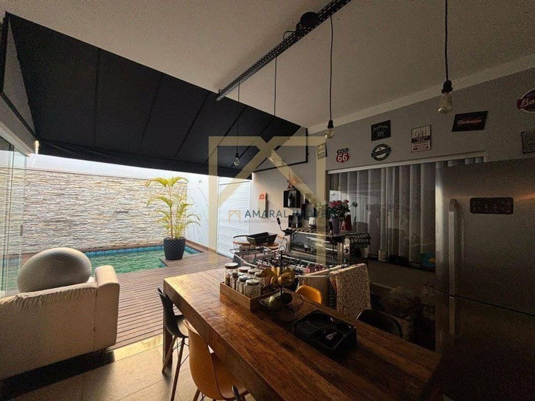 Casa à venda com 3 quartos, 208m² - Foto 9