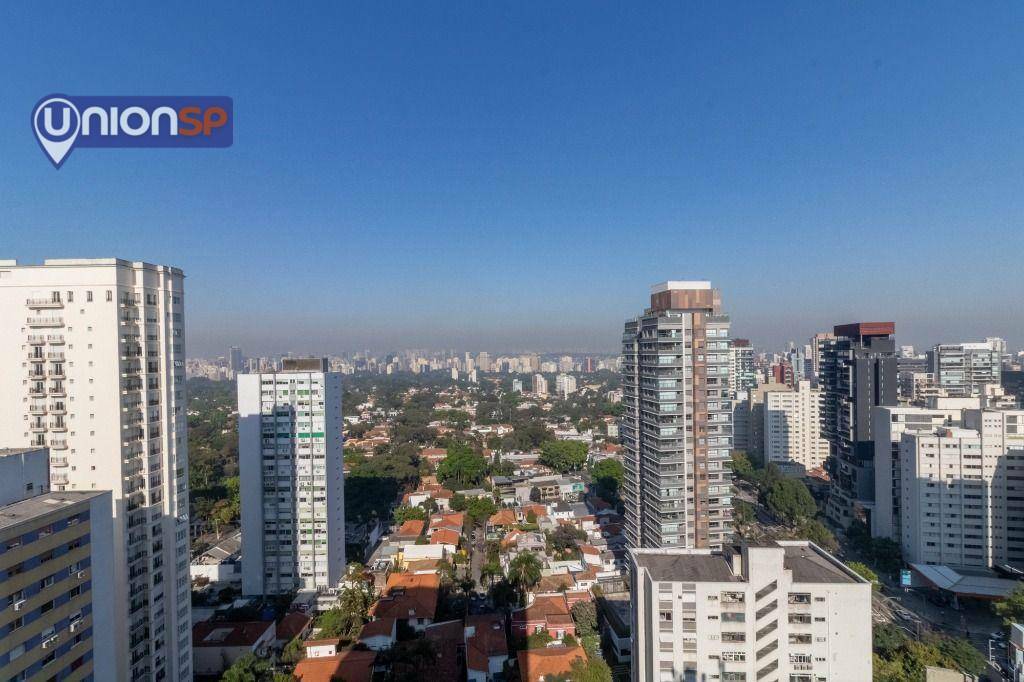 Apartamento à venda com 3 quartos, 179m² - Foto 3