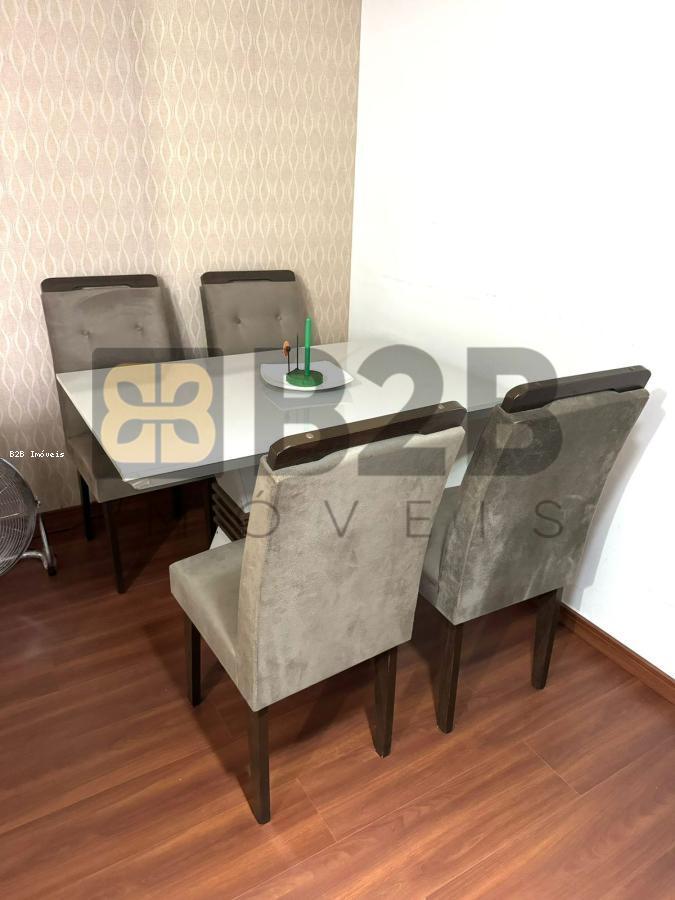 Apartamento à venda com 2 quartos, 48m² - Foto 4