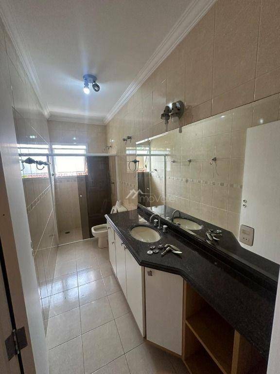 Casa de Condomínio à venda com 4 quartos, 437m² - Foto 25