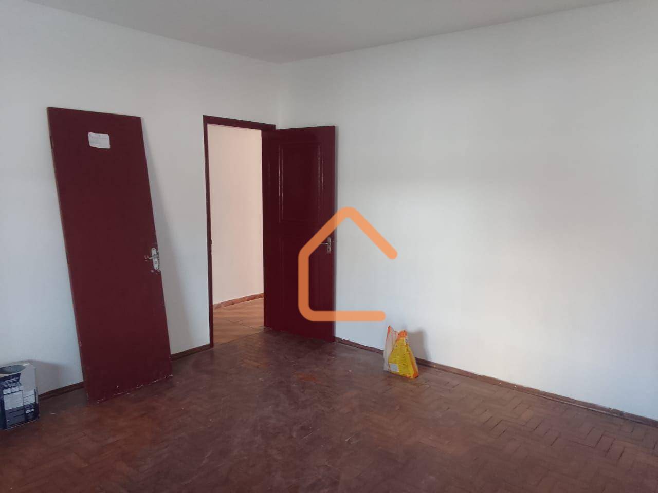 Casa à venda com 3 quartos, 108m² - Foto 4