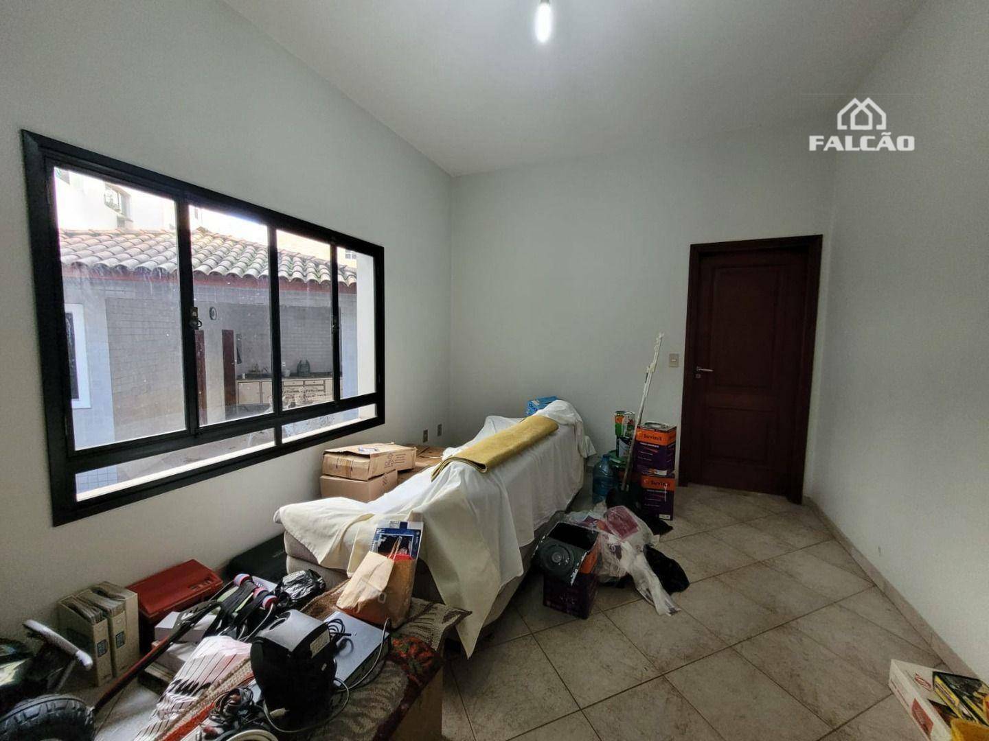 Sobrado à venda e aluguel com 4 quartos, 266m² - Foto 4