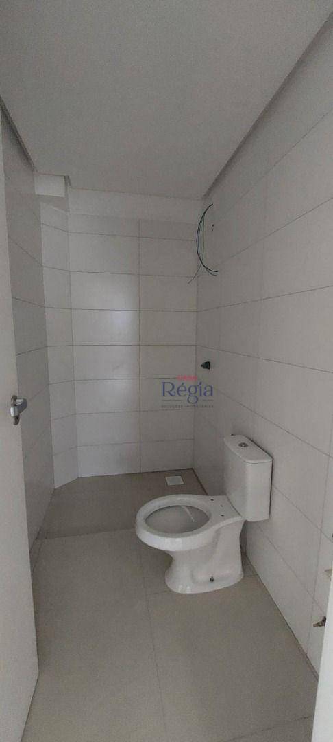 Apartamento à venda com 2 quartos, 60m² - Foto 7