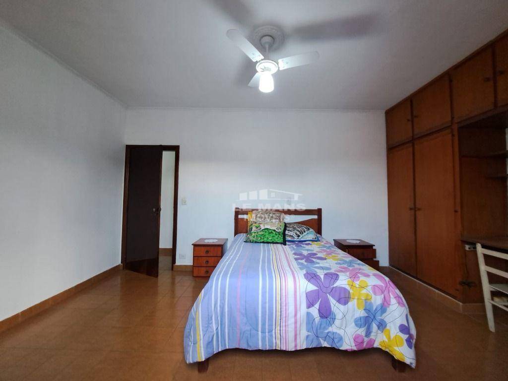 Casa à venda com 4 quartos, 250m² - Foto 9