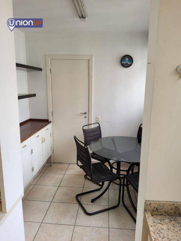 Apartamento à venda com 3 quartos, 197m² - Foto 19