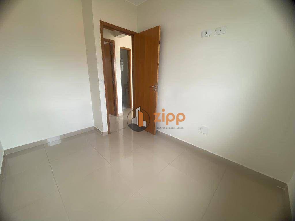 Casa para alugar com 2 quartos, 45m² - Foto 4