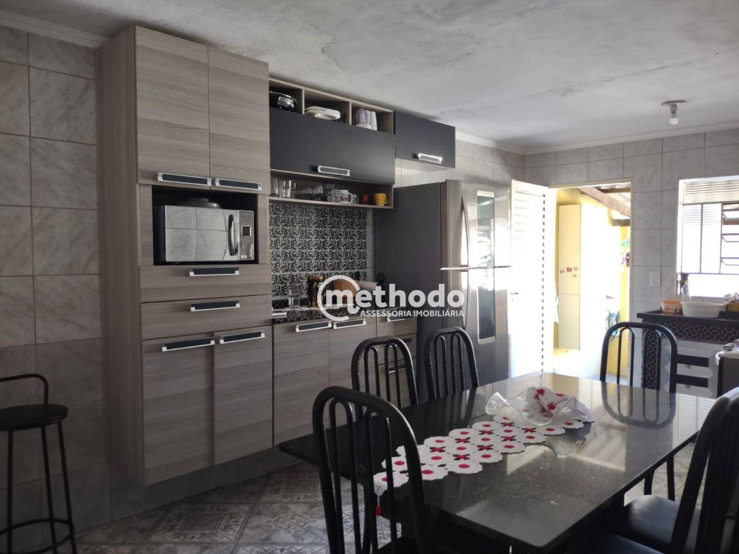 Casa à venda com 3 quartos, 200m² - Foto 3