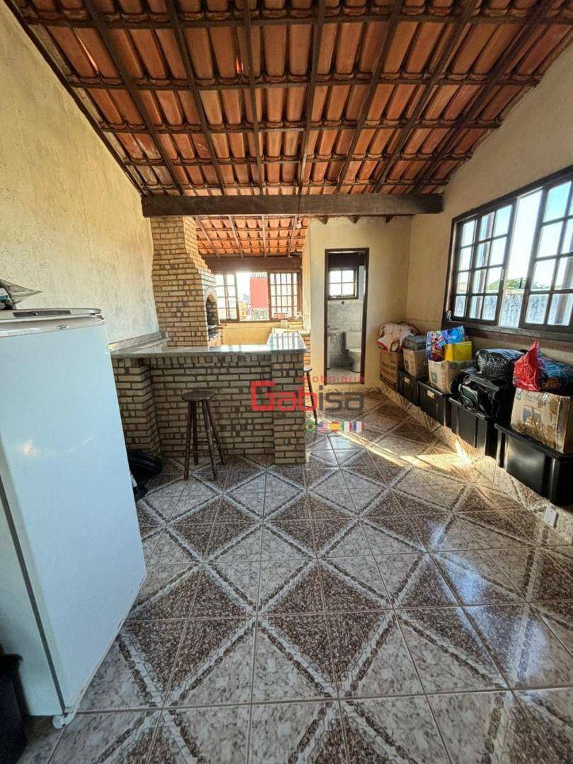 Casa à venda com 2 quartos, 250m² - Foto 12