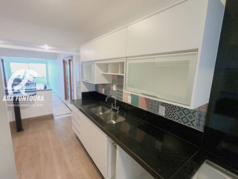 Apartamento à venda com 3 quartos, 159m² - Foto 10