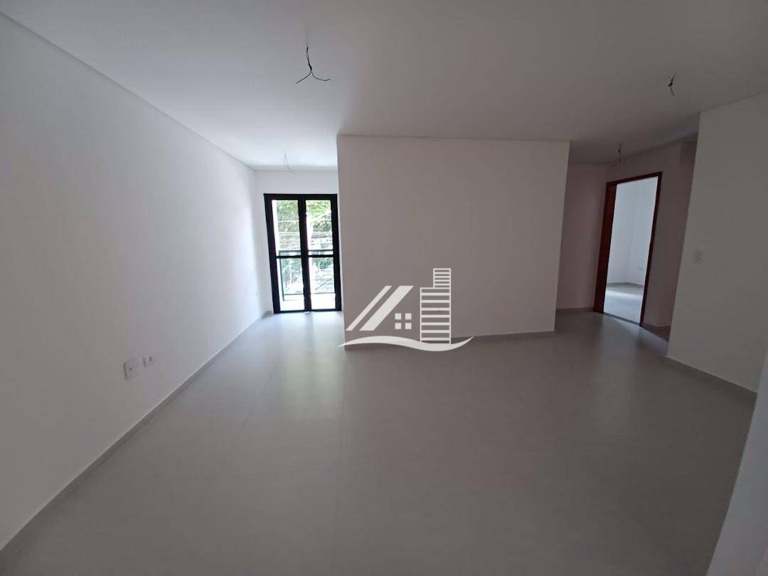 Apartamento à venda com 2 quartos, 70m² - Foto 2