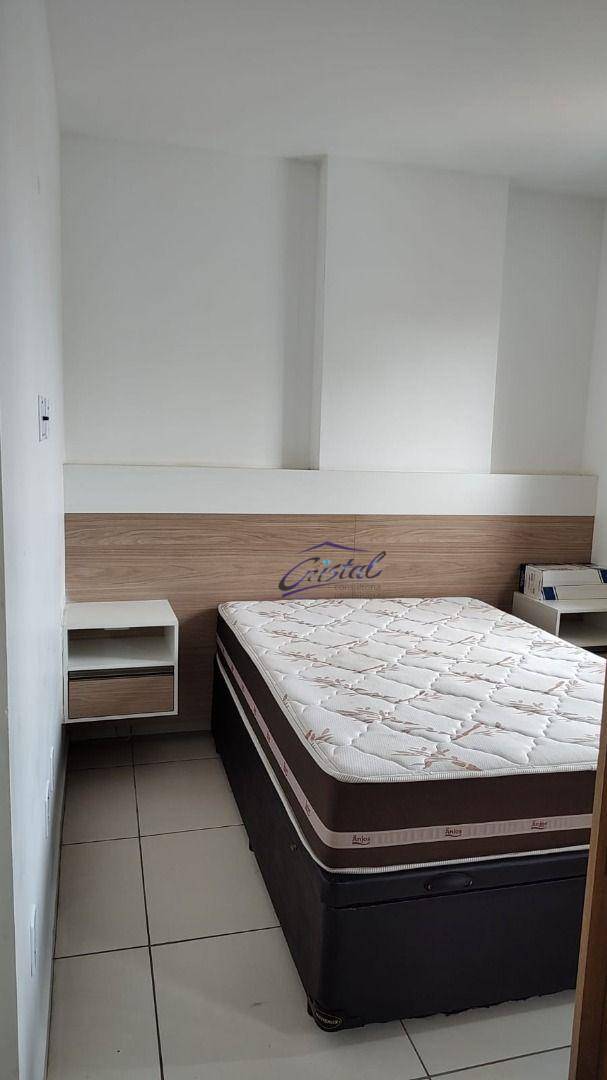 Apartamento à venda com 2 quartos, 67m² - Foto 15