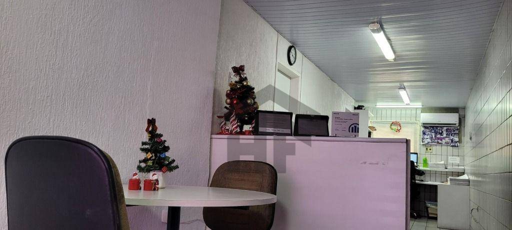 Casa, 1 quarto, 238 m² - Foto 2