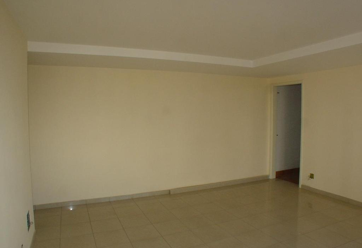 Apartamento à venda com 3 quartos, 183m² - Foto 3