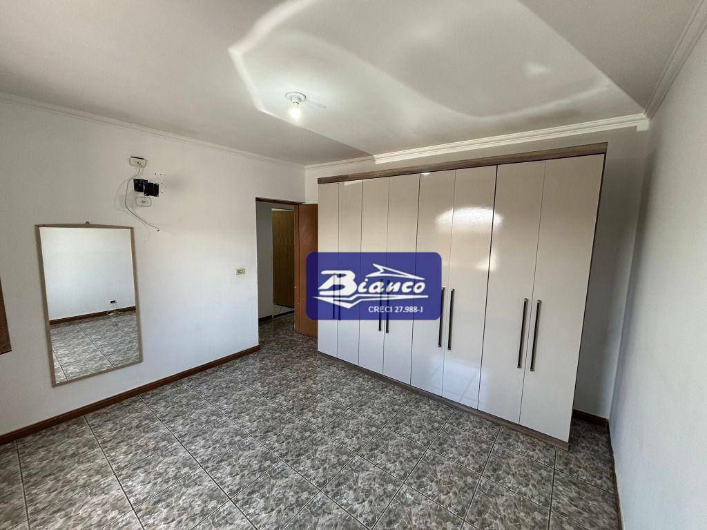 Casa para alugar com 2 quartos, 174m² - Foto 17