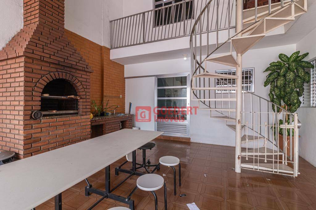 Casa à venda com 3 quartos, 320m² - Foto 34