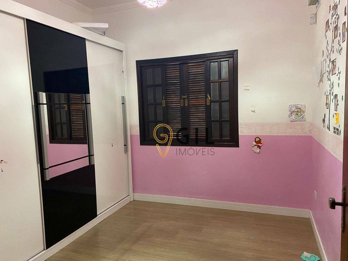 Casa à venda com 2 quartos, 70m² - Foto 3