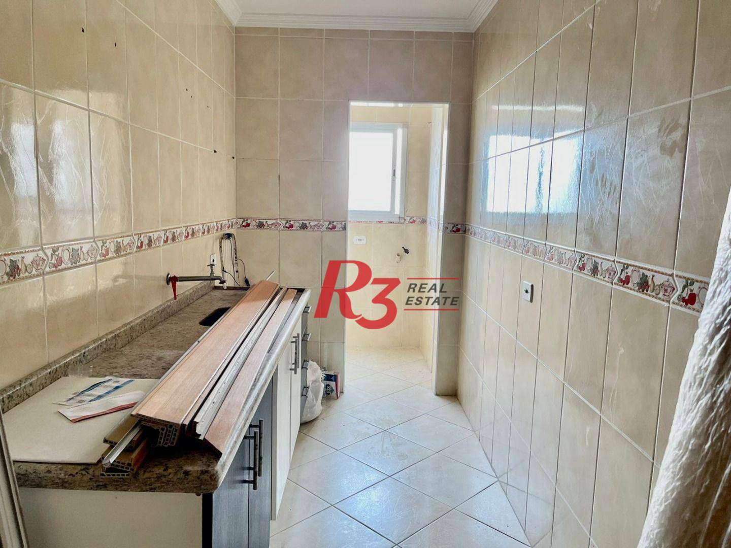 Apartamento à venda com 2 quartos, 76m² - Foto 4