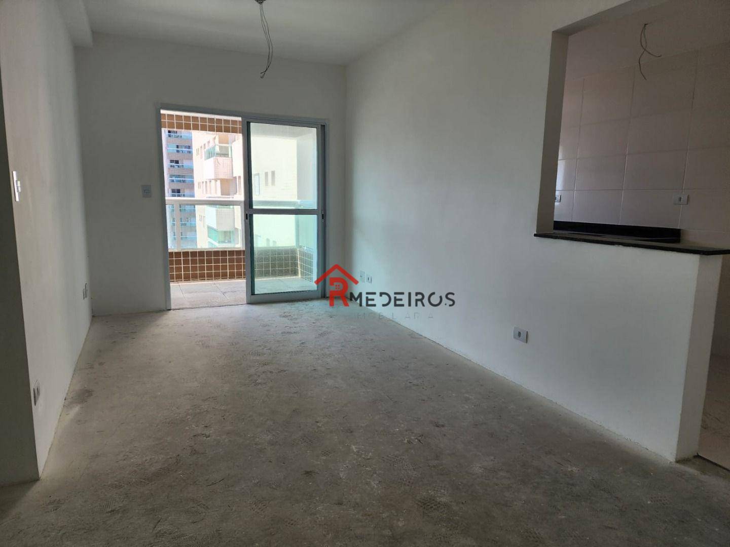 Apartamento à venda com 2 quartos, 74m² - Foto 2