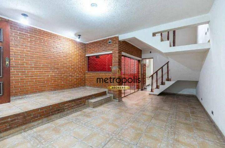 Sobrado à venda com 2 quartos, 250m² - Foto 1