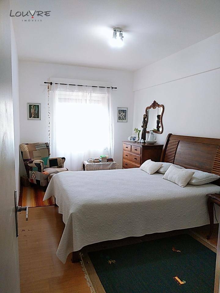 Apartamento à venda com 3 quartos, 127m² - Foto 12