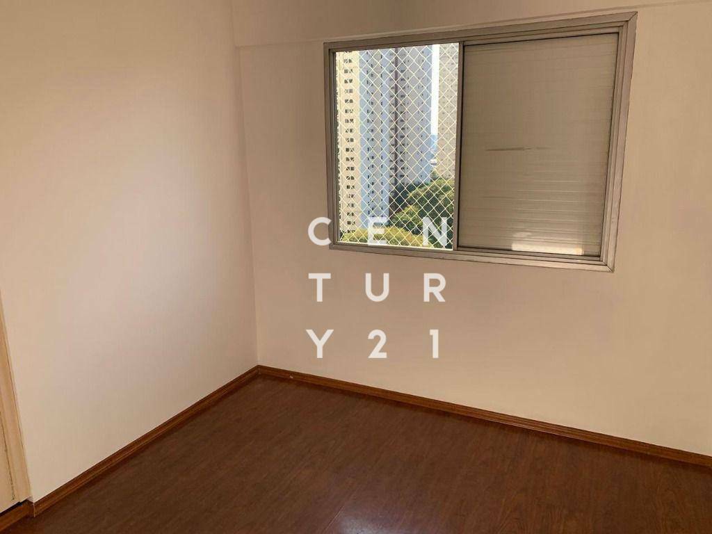 Apartamento para alugar com 3 quartos, 81m² - Foto 11