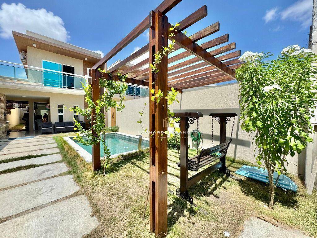 Casa à venda com 4 quartos, 149m² - Foto 4
