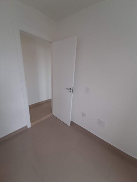 Apartamento à venda com 2 quartos, 49m² - Foto 14