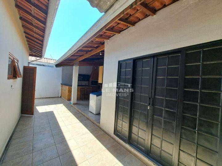 Casa à venda com 4 quartos, 185m² - Foto 28