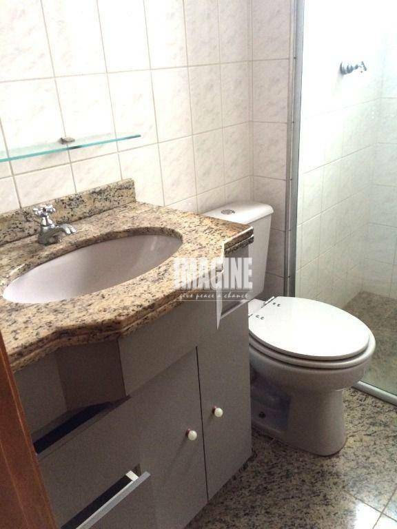 Apartamento à venda com 2 quartos, 55m² - Foto 13