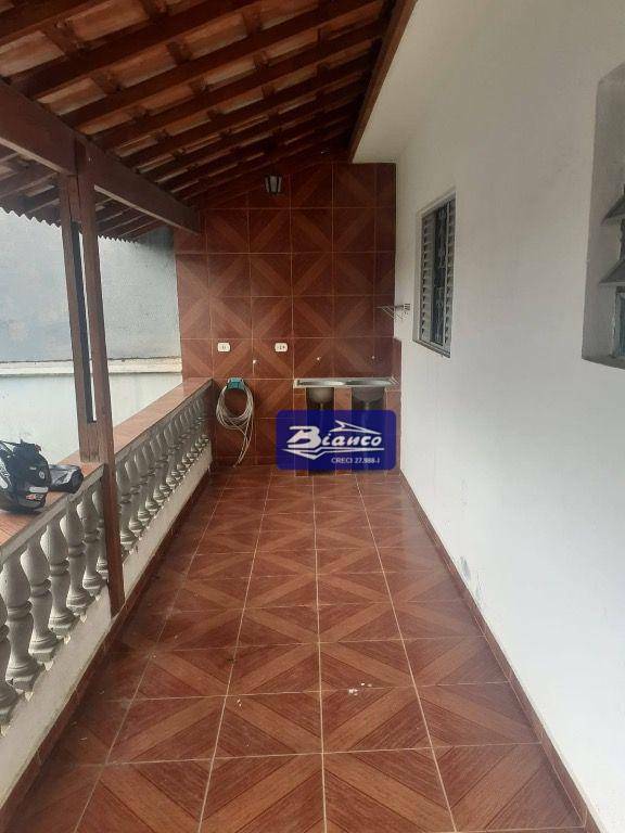 Casa à venda com 1 quarto, 80m² - Foto 2