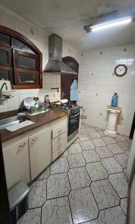 Sobrado à venda com 3 quartos, 245m² - Foto 8