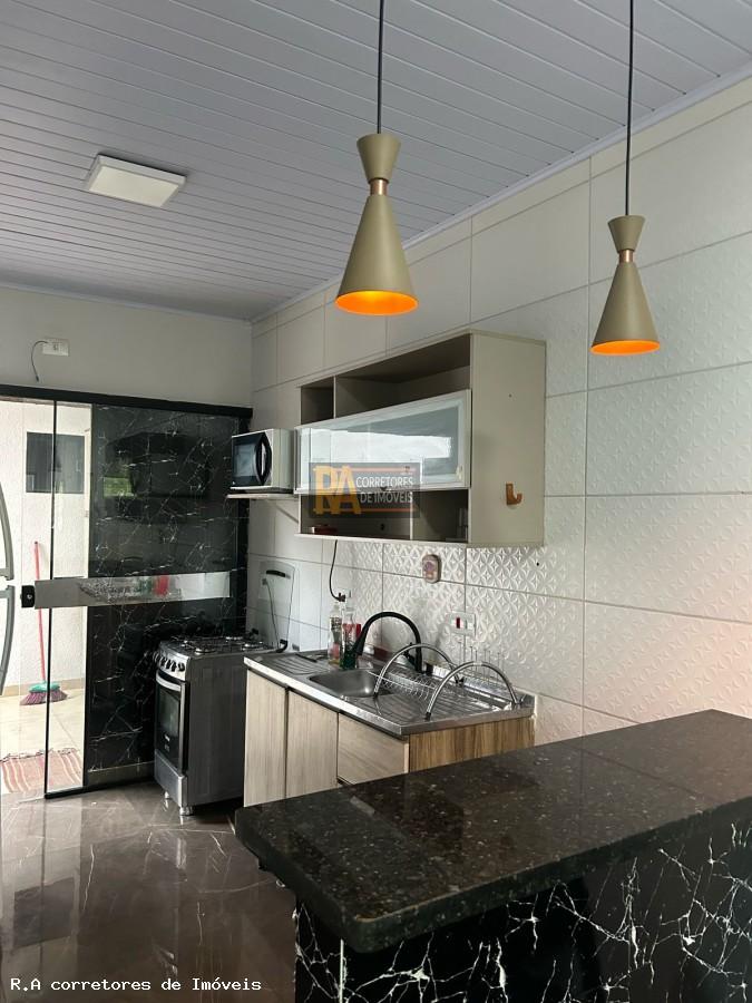 Casa à venda com 3 quartos, 121m² - Foto 9