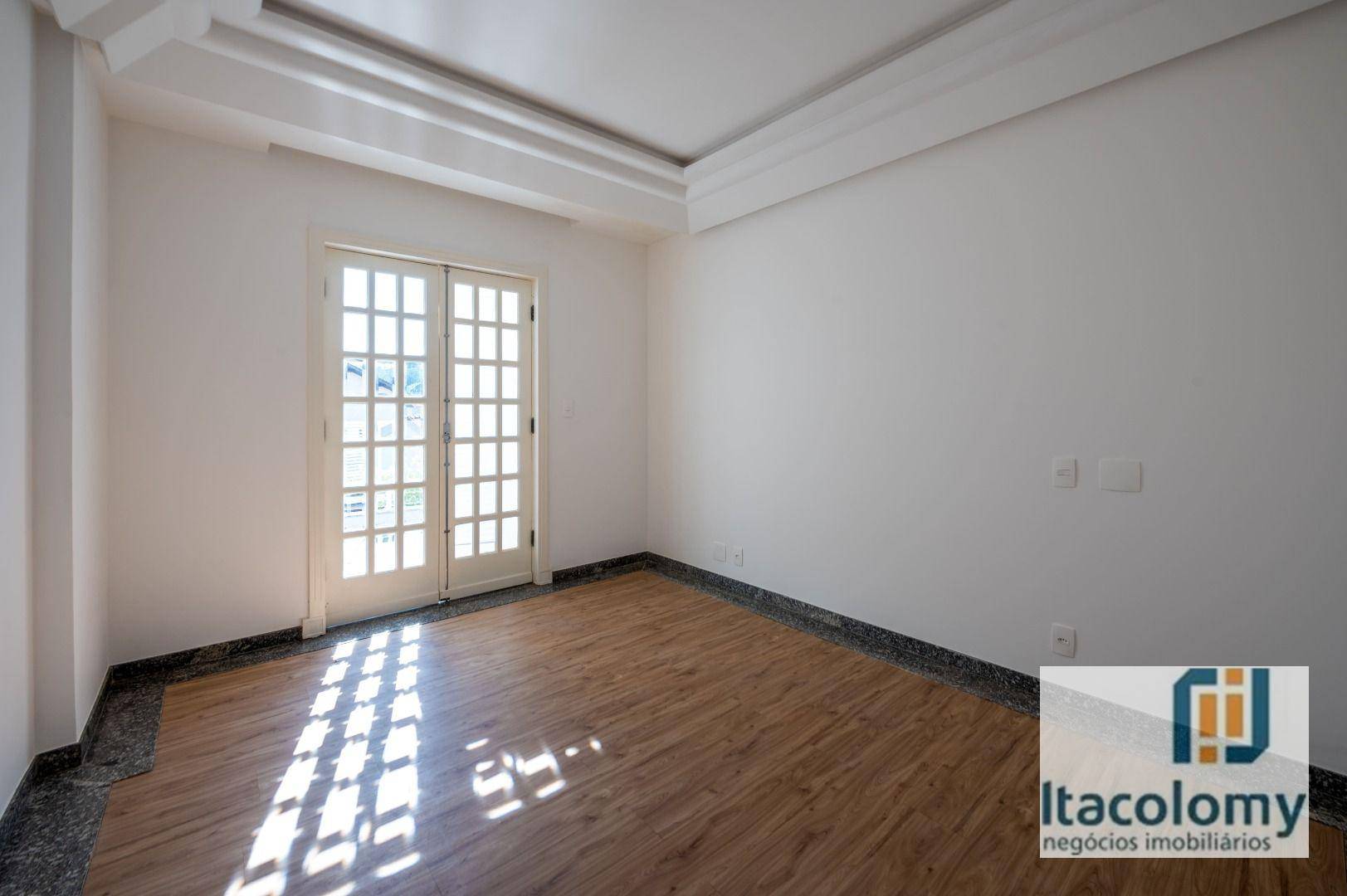 Casa de Condomínio à venda com 4 quartos, 1200m² - Foto 17