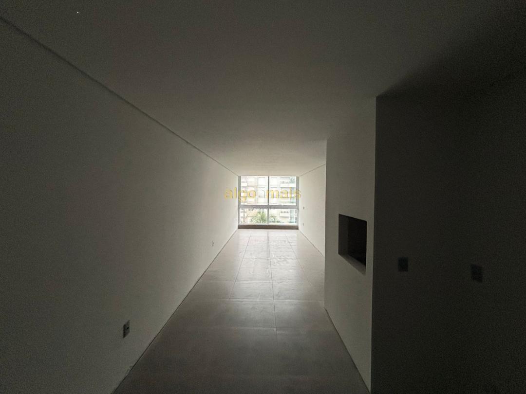 Apartamento à venda com 2 quartos, 71m² - Foto 2