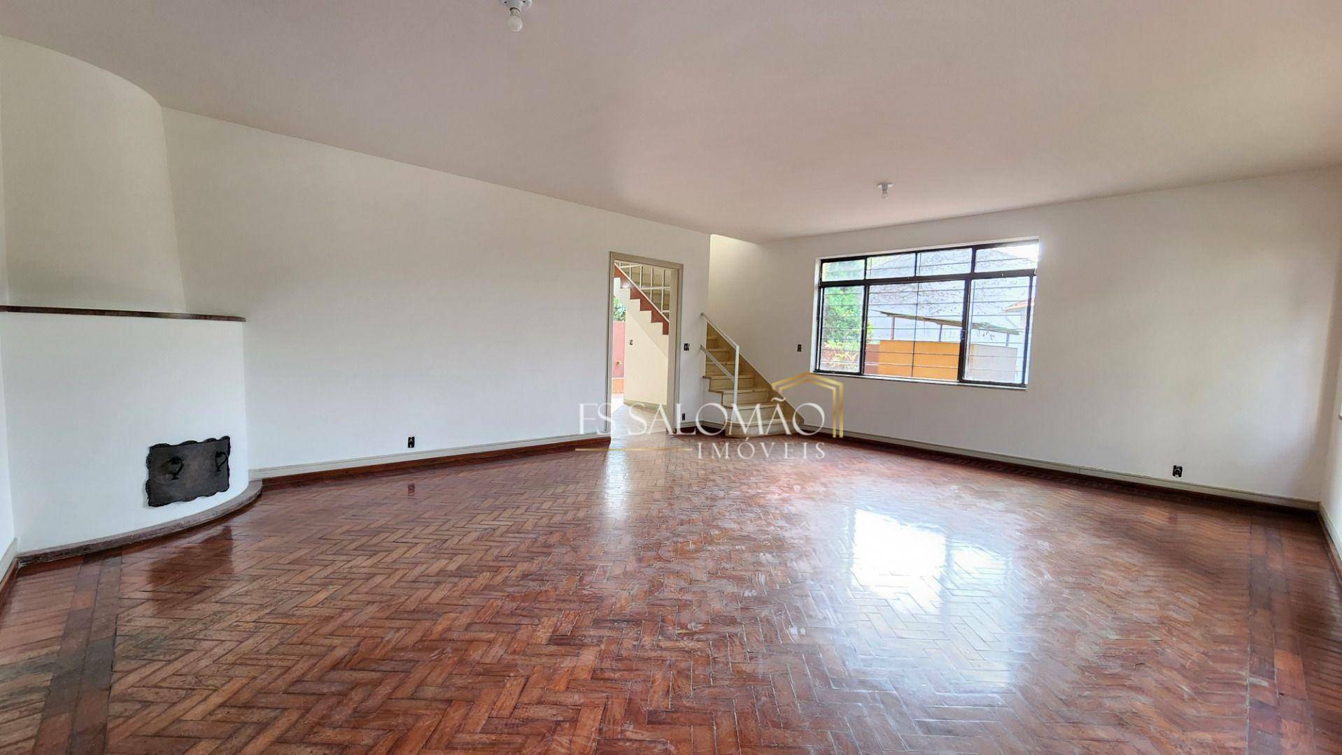 Casa à venda com 3 quartos, 278m² - Foto 5