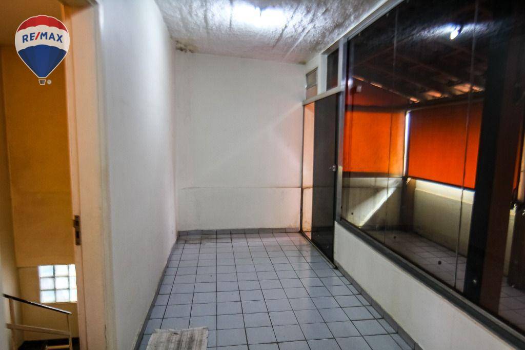 Sobrado à venda com 3 quartos, 290m² - Foto 40