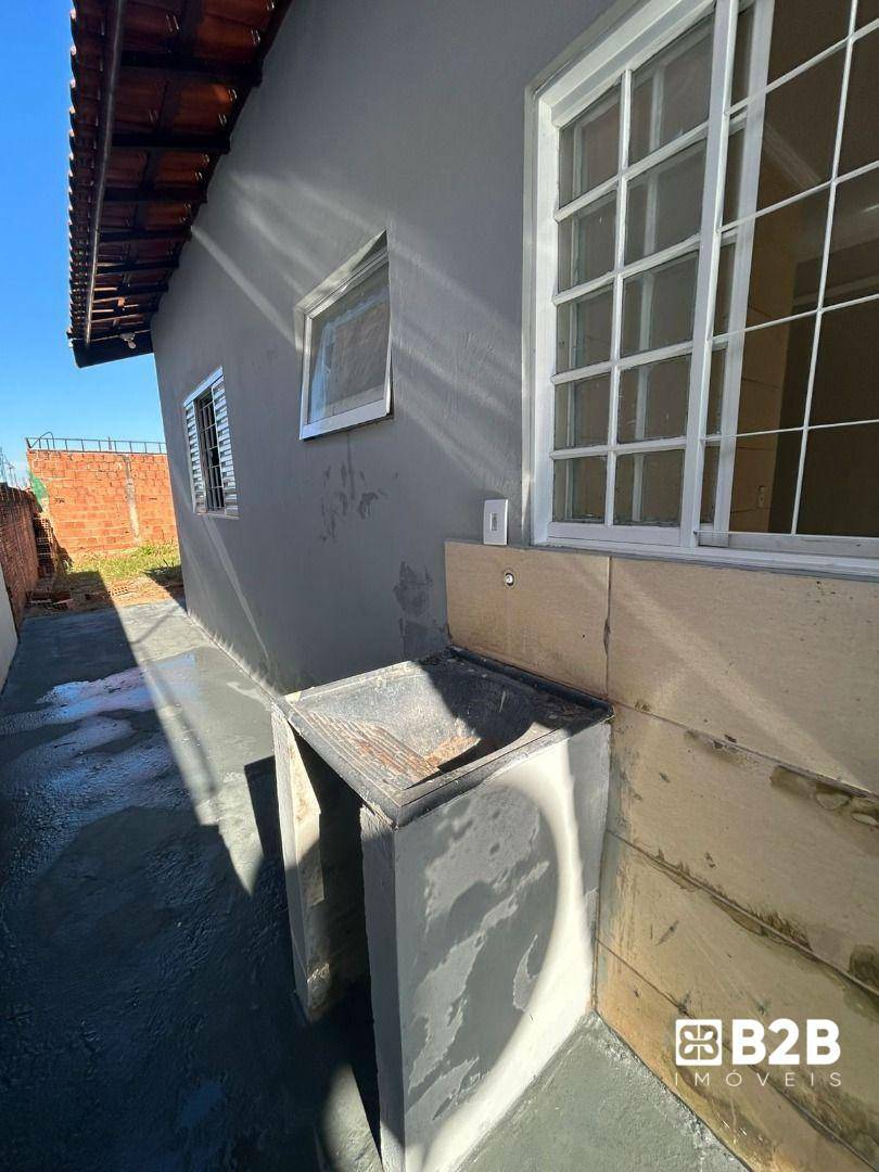 Casa à venda com 1 quarto, 42m² - Foto 13