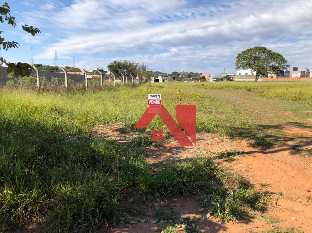 Terreno à venda, 340M2 - Foto 1