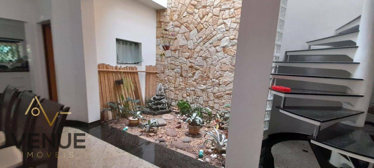 Sobrado à venda com 4 quartos, 357m² - Foto 21