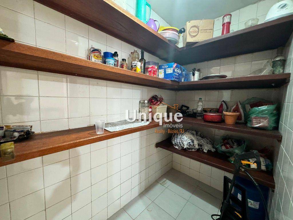 Casa para alugar com 5 quartos, 330m² - Foto 17