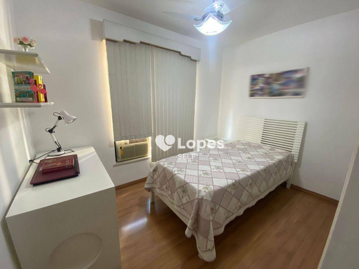 Apartamento à venda com 4 quartos, 140m² - Foto 7