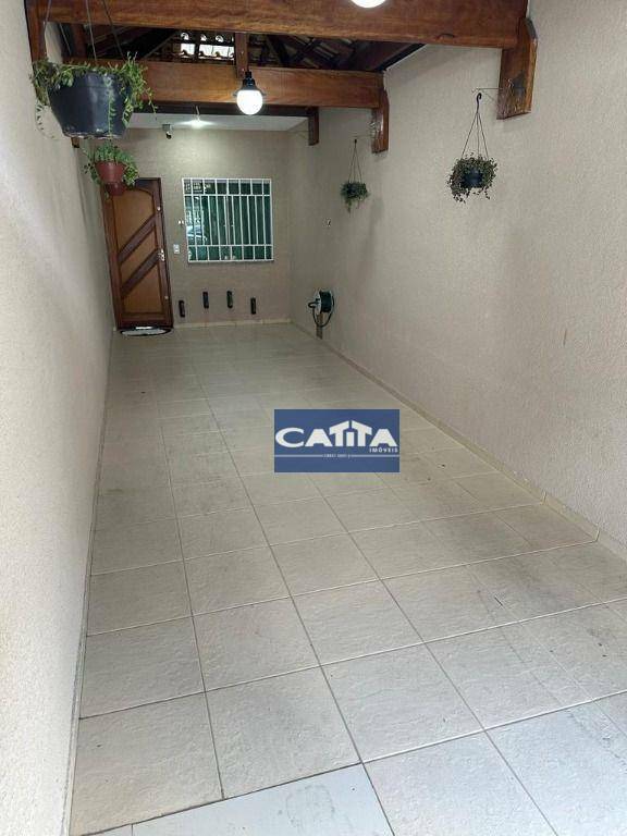 Sobrado à venda com 2 quartos, 75m² - Foto 4