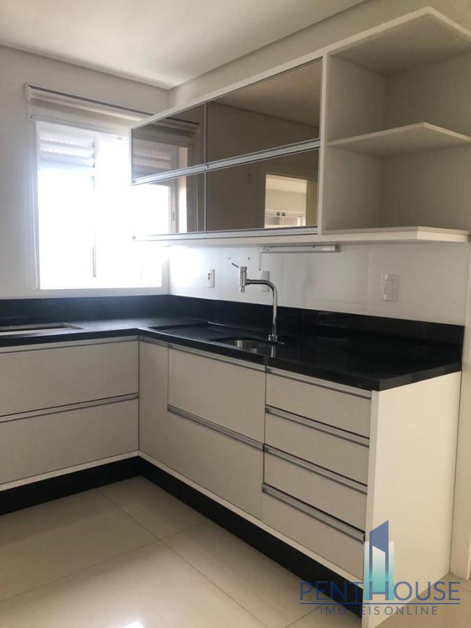 Apartamento para alugar com 3 quartos, 132m² - Foto 6