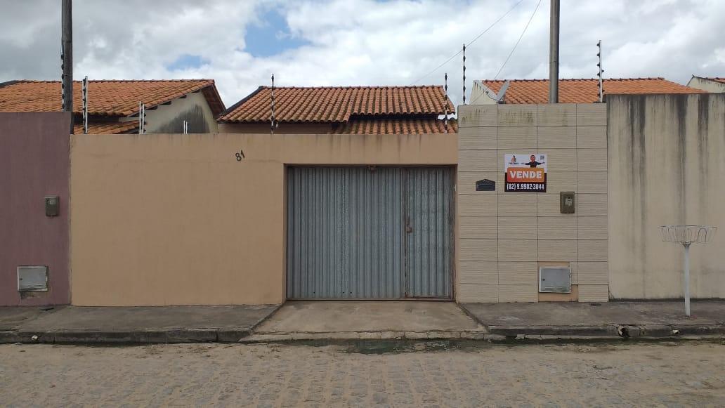 Casa à venda com 2 quartos, 75m² - Foto 1