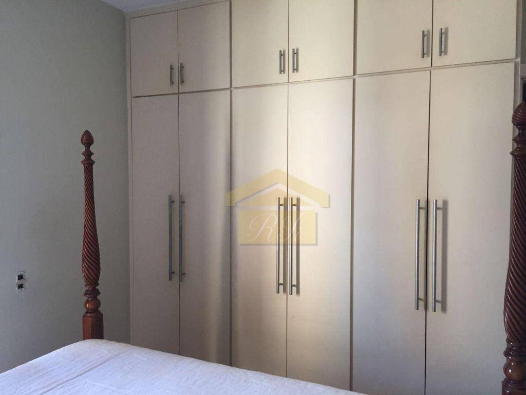 Apartamento à venda com 4 quartos, 227m² - Foto 13