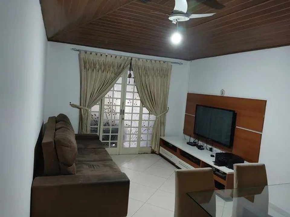 Casa à venda com 2 quartos, 98m² - Foto 4