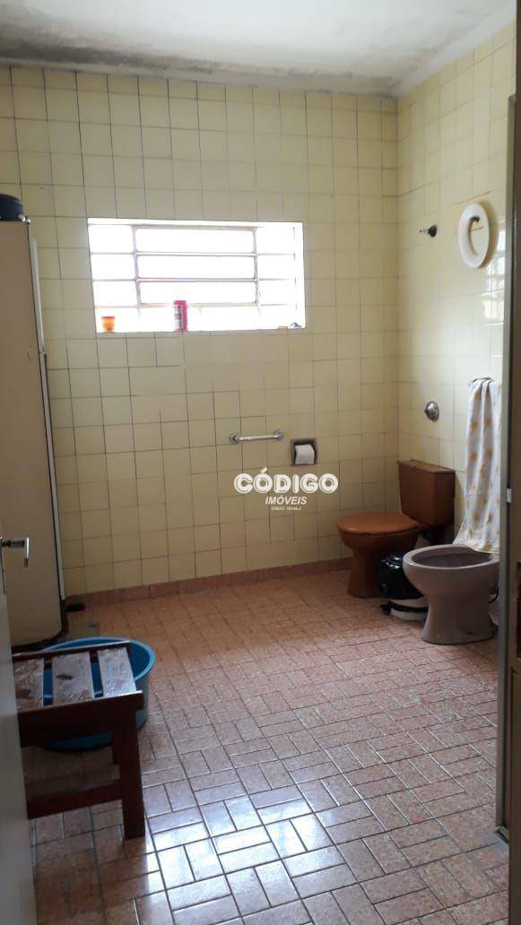 Sobrado à venda com 3 quartos, 200m² - Foto 19